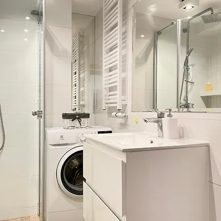 Modern With Air Conditioning, Vistula Boulevards, Cracow Heart