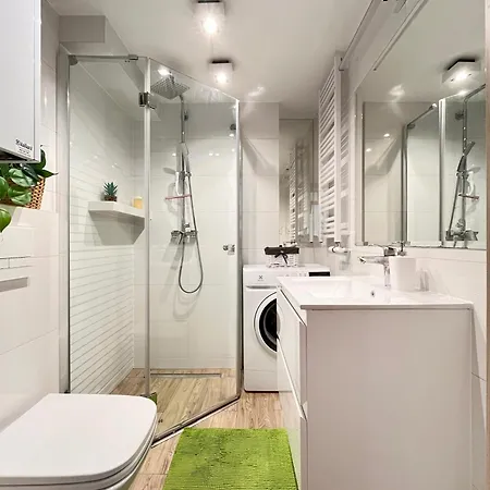 Modern With Air Conditioning, Vistula Boulevards, Cracow Heart Apartment *