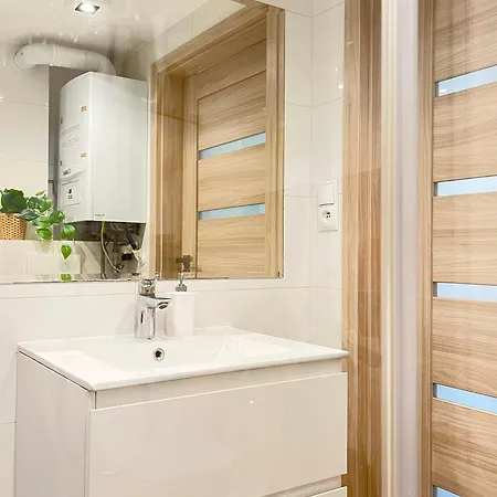 Modern With Air Conditioning, Vistula Boulevards, Cracow Heart Apartmán